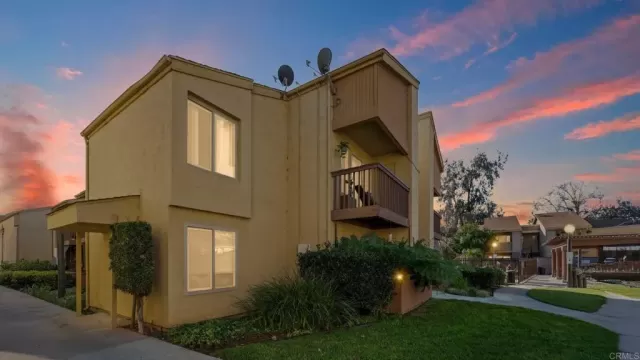 MLS: PTP2600381 Condo For Sale