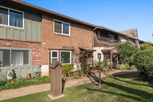 MLS: PTP2600591 Condo For Sale