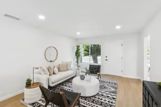 Photo #4: PTP2600598 Listing