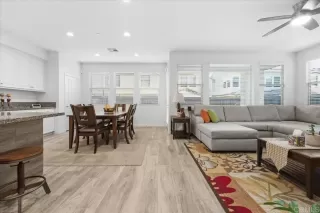 Photo #4: PTP2600784 Listing 