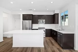 Photo #5: PTP2600808 Listing 