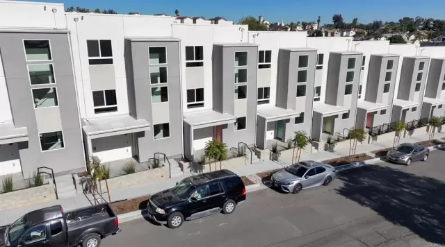 MLS: PTP2600841 Condo For Sale