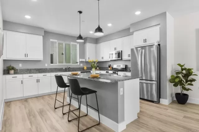 MLS: PTP2600951 Condo For Sale