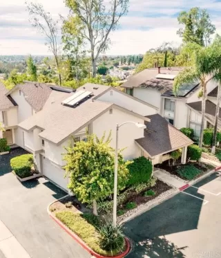 Browse active condo listings in STRAWBERRY HILLS