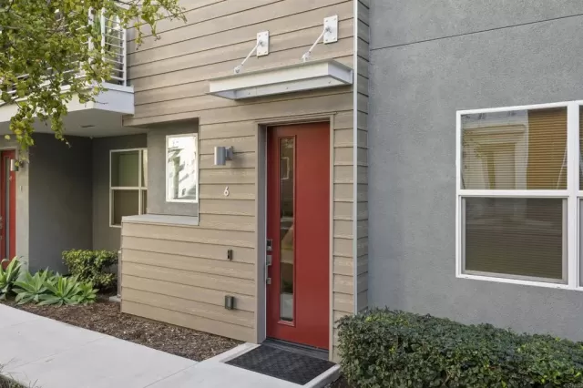 MLS: PTP2601265 Condo For Sale