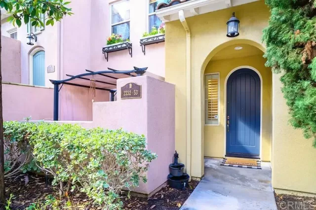 MLS: PTP2601327 Condo For Sale