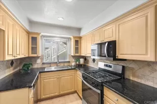 Photo #5: PTP2601362 Listing 