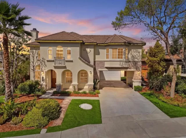 MLS: PTP2601644 Condo For Sale