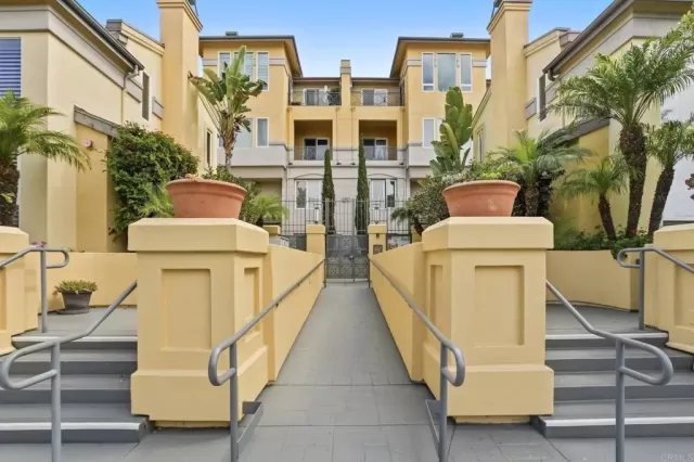 MLS: PTP2601693 Condo For Sale