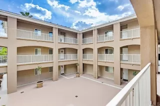 Photo #2: PTP2601752 Listing 