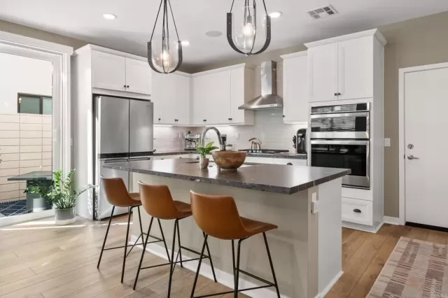 MLS: PTP2601853 Condo For Sale