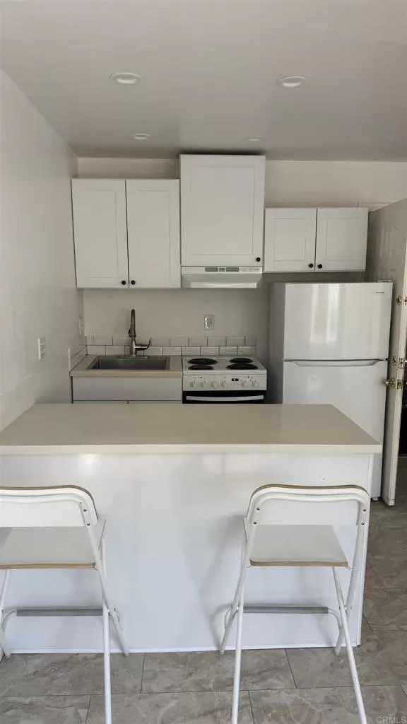 MLS: PTP2601898 Condo For Sale