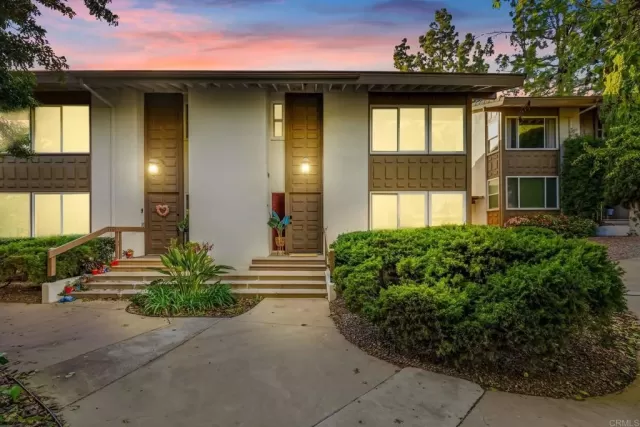 MLS: PTP2601907 Condo For Sale