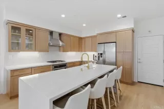 Photo #6: PTP2602015 Listing 