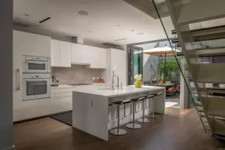 Photo #4: PTP2602021 Listing 