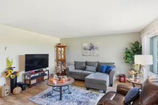 Photo #3: PTP2602053 Listing 