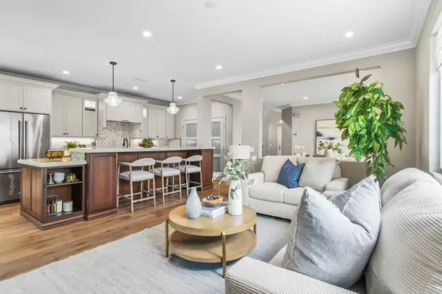 MLS: PTP2602148 Condo For Sale