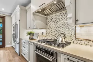 Photo #5: PTP2602148 Listing 