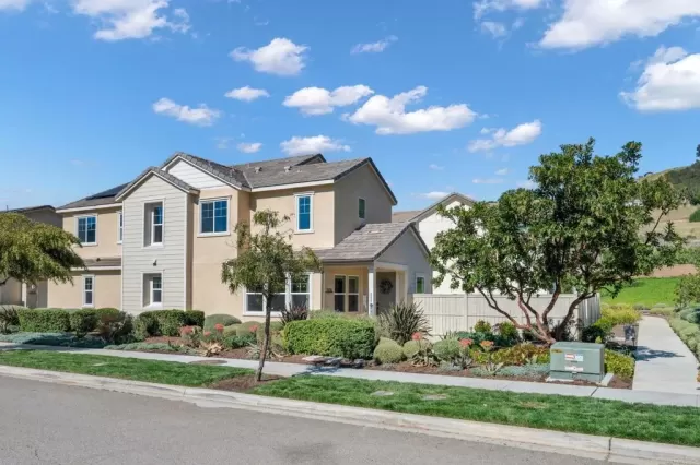 MLS: PTP2602149 Condo For Sale