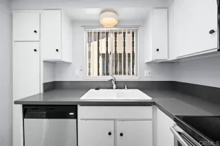 Photo #5: PTP2602212 Listing 