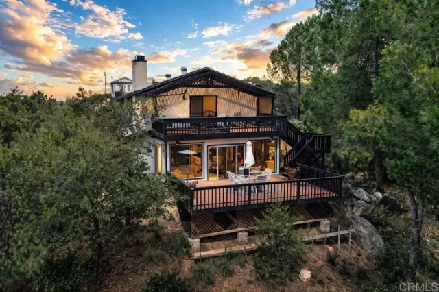 MLS: PTP2602243 Condo For Sale