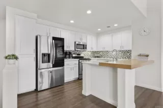 Photo #1: PTP2602261 Listing 