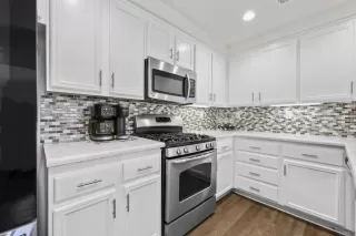 Photo #2: PTP2602261 Listing 