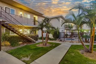 Browse active condo listings in VILLA DEL SUR