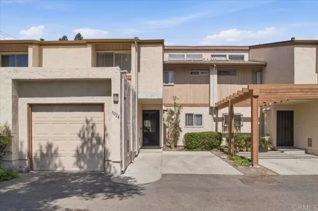 MLS: PTP2602374 Condo For Sale