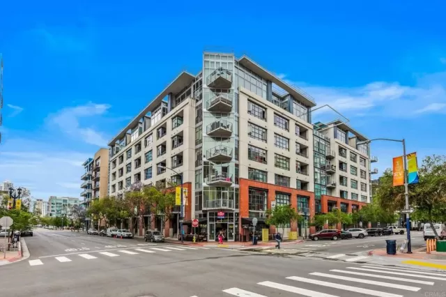 MLS: PTP2602452 Condo For Sale