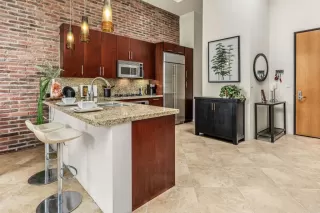 Photo #2: PTP2602452 Listing 