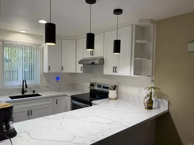 MLS: PTP2602459 Condo For Sale