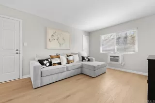 Photo #1: PTP2602546 Listing