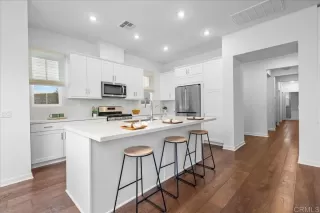 Photo #4: PTP2602584 Listing