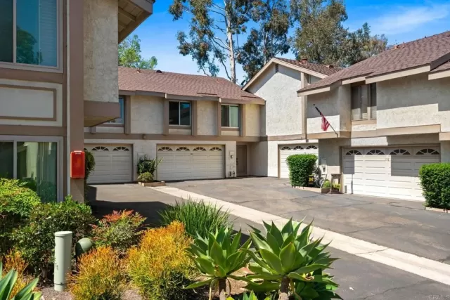 MLS: PTP2602615 Condo For Sale