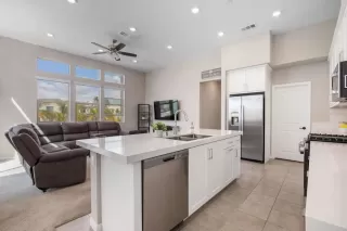 Photo #4: PTP2602629 Listing