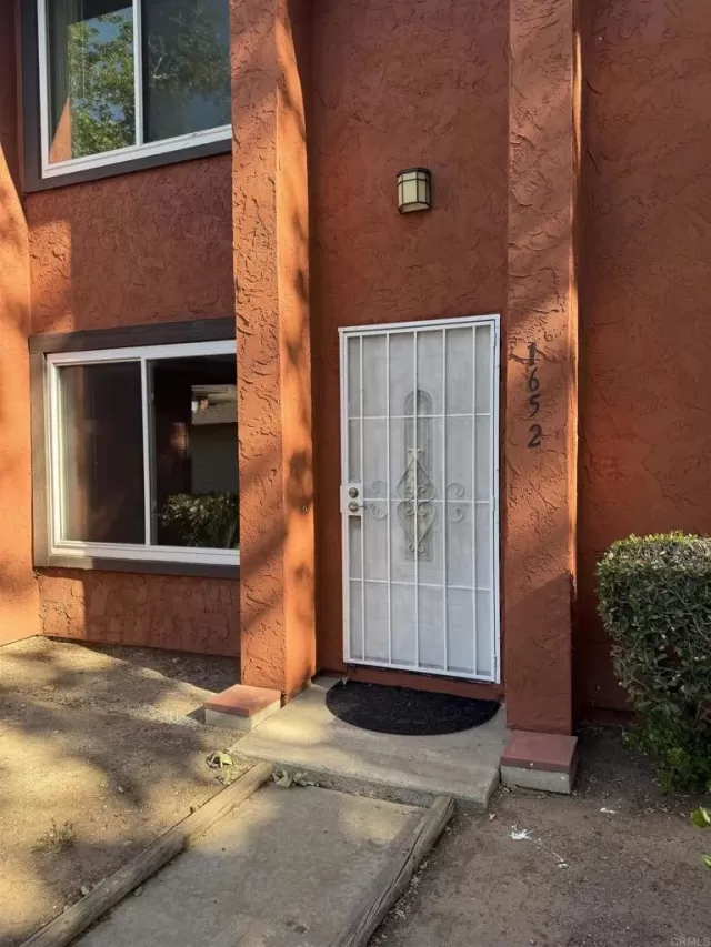 MLS: PTP2602698 Condo For Sale