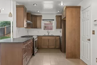 Photo #2: PTP2602841 Listing 