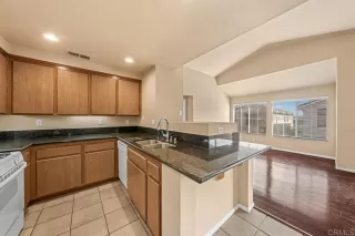 Photo #5: PTP2602889 Listing