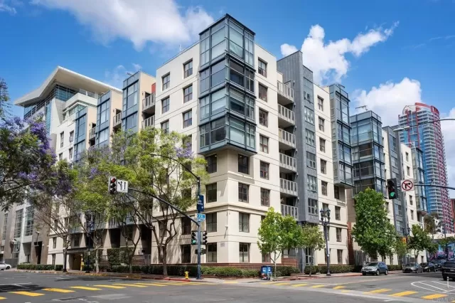 MLS: PTP2602910 Condo For Sale