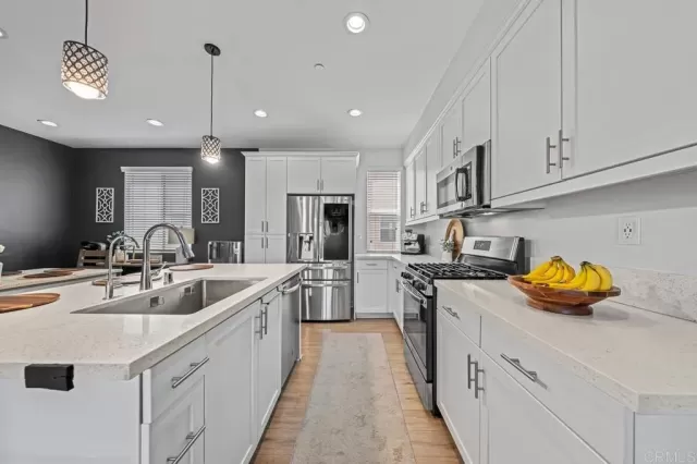 MLS: PTP2602964 Condo For Sale