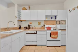 Photo #6: PTP2603010 Listing 