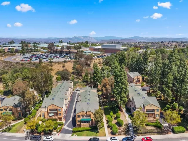 MLS: PTP2603158 Condo For Sale