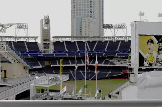 MLS: PTP2603190 Condo For Sale