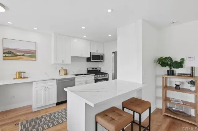 MLS: PTP2603359 Condo For Sale