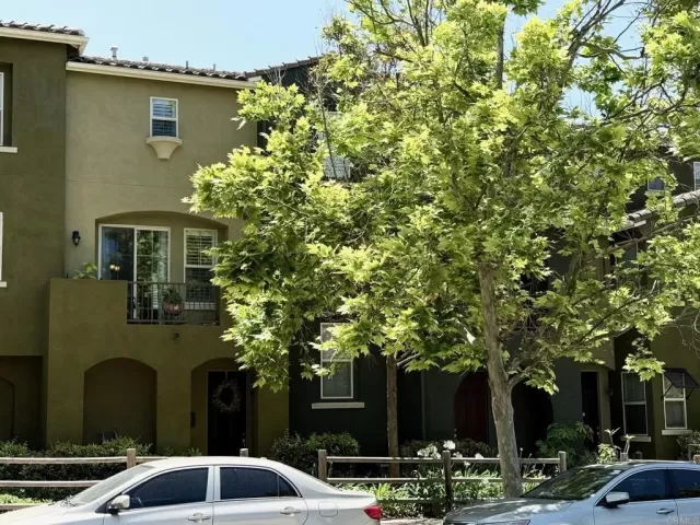 MLS: PTP2603374 Condo For Sale