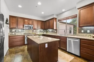 Photo #2: PTP2603599 Listing