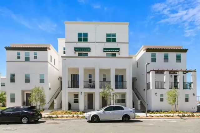 MLS: PTP2603637 Condo For Sale