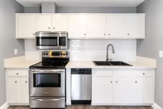 Photo #2: PTP2603646 Listing