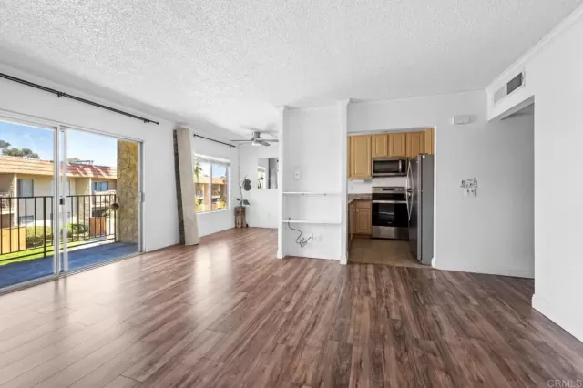 MLS: PTP2603732 Condo For Sale
